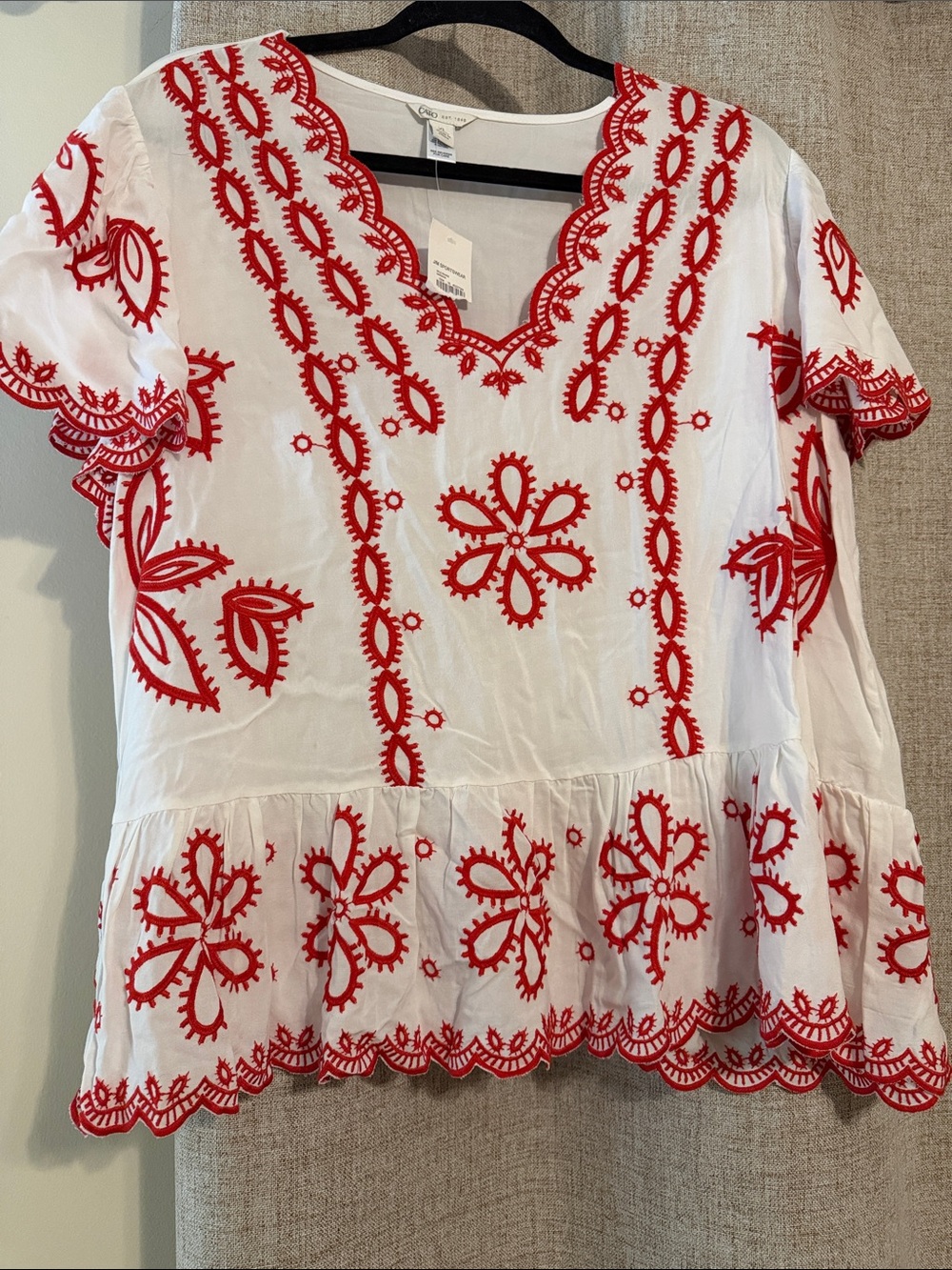 NWT Cato White & Red Embroidered V-Neck Women's Top XL